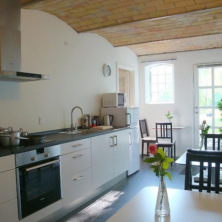 Engelsholm Bed & Breakfast Bredsten  Екстериор снимка